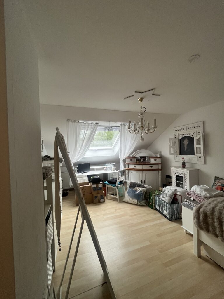 Schlafzimmer 1